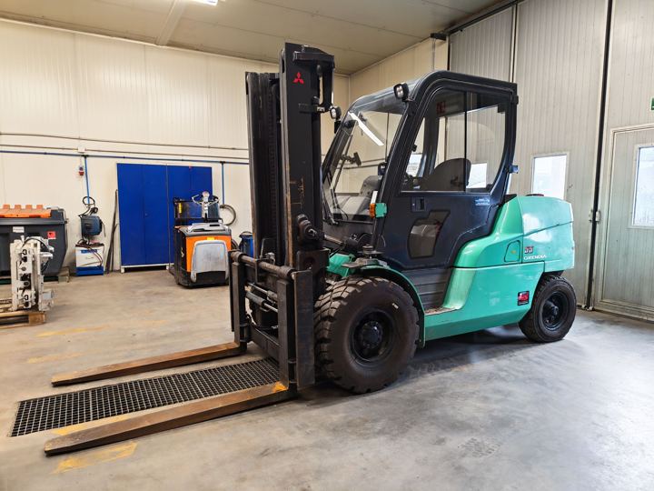 Mitsubishi FD55NT dieseltrukki vm. 2014, kuva 1