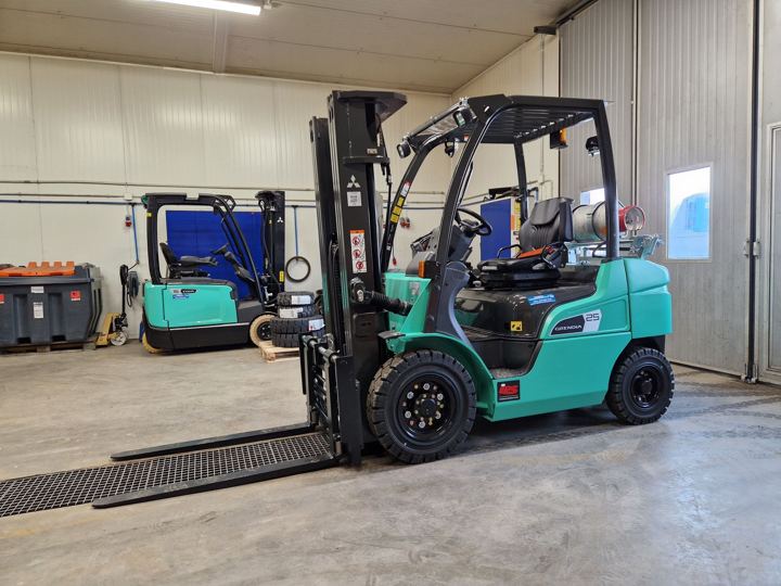 Mitsubishi FG25N kaasutrukki vm. 2024 (vuokralla), kuva 1